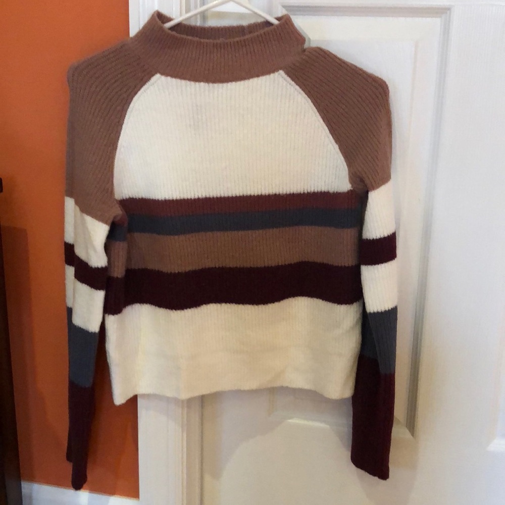 Cute crop sweater